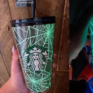 NWT Starbucks Halloween 2021 Glow in the dark 16oz tumbler